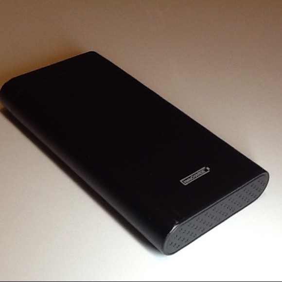 InstaCHARGE Dual USB Power Bank Battery charger - Picture 3 of 6